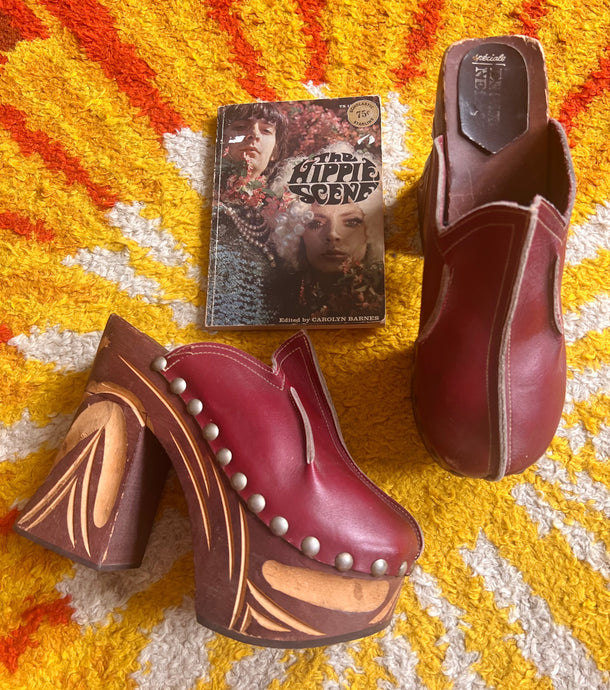Hazy Dayz “Go Your Own Way” Platform Shoes