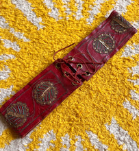 Hazy Dayz 60s Indian Peacock Waspie Belt