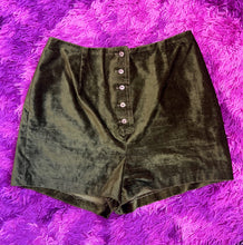 Hazy Dayz "Green Tambourine" Shorts
