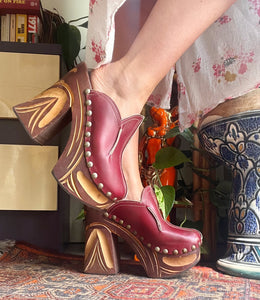 Hazy Dayz “Go Your Own Way” Platform Shoes