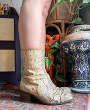Hazy Dayz “Crawling King Snake”Boots