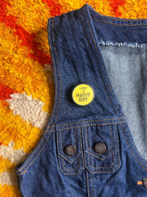 Hazy Dayz 70s Pin Badges (select from drop down)