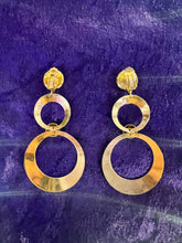 Hazy Dayz 60s Gold Tone Drop Disc Earrings